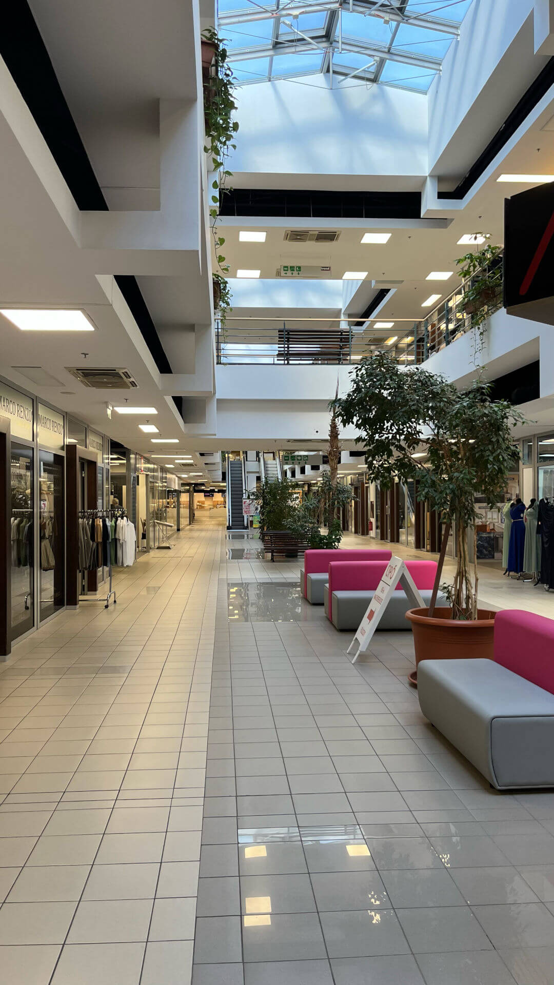 trend center földszint folyosó